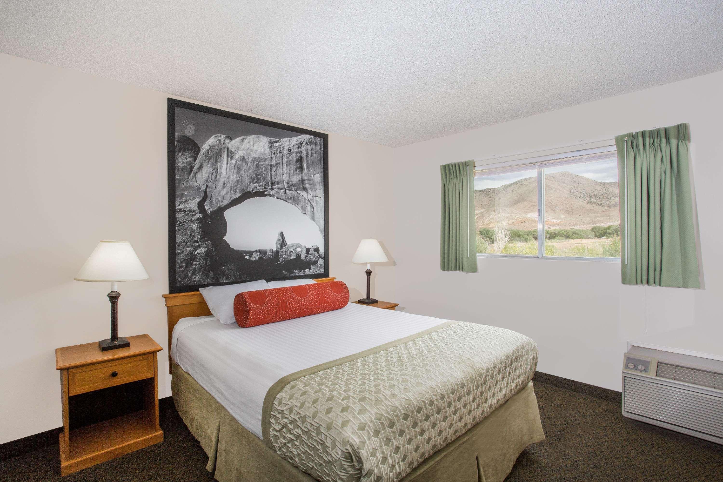 Super 8 By Wyndham Salina/Scenic Hills Area Hotel Buitenkant foto