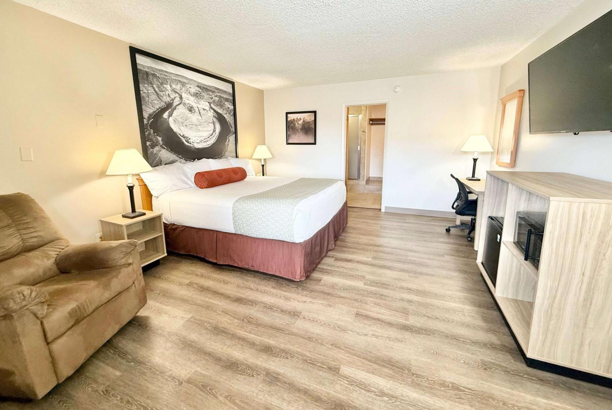 Super 8 By Wyndham Salina/Scenic Hills Area Hotel Buitenkant foto